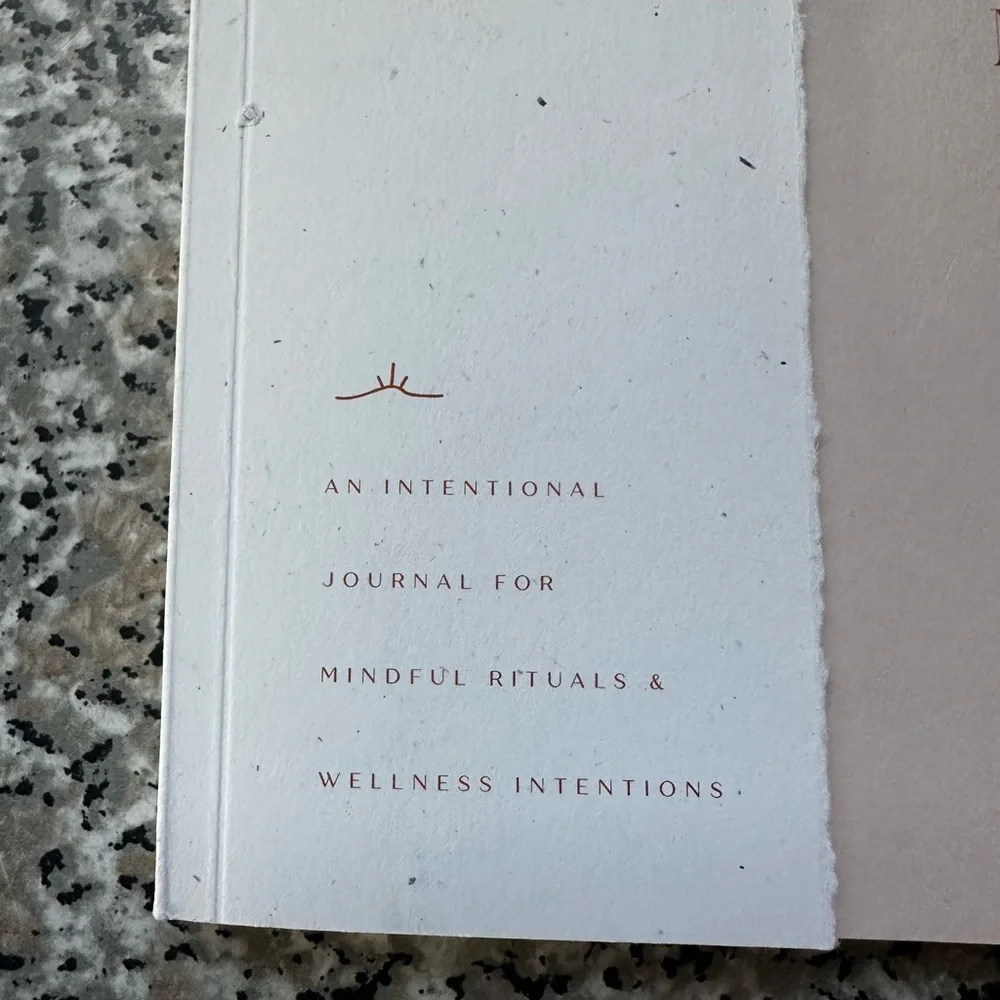 Wilde House | Paper Rituals & Wellness Journal - Picture 2 of 4